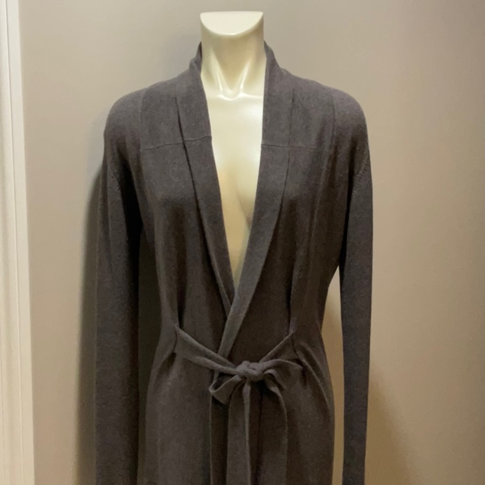 Statement sweater! - Picture 6 of 7